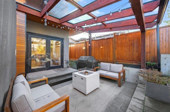 Photo 24 at 2 - 252 E 19th Street, Central Lonsdale, North Vancouver