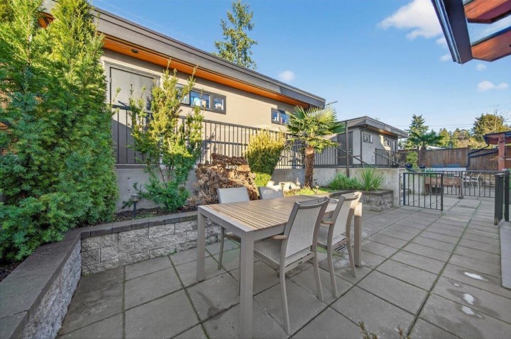 Photo 25 at 2 - 252 E 19th Street, Central Lonsdale, North Vancouver