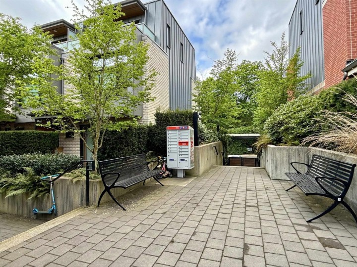 Photo 36 at 5458 Oak Street, Cambie, Vancouver West