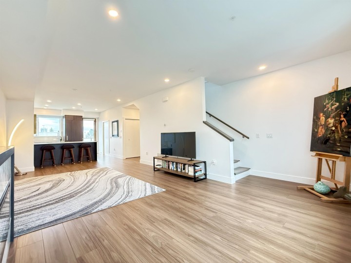 Photo 8 at 5458 Oak Street, Cambie, Vancouver West