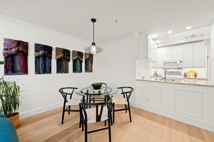 Photo 9 at 409 - 2250 W 3rd Avenue, Kitsilano, Vancouver West