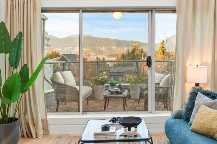 Photo 8 at 409 - 2250 W 3rd Avenue, Kitsilano, Vancouver West