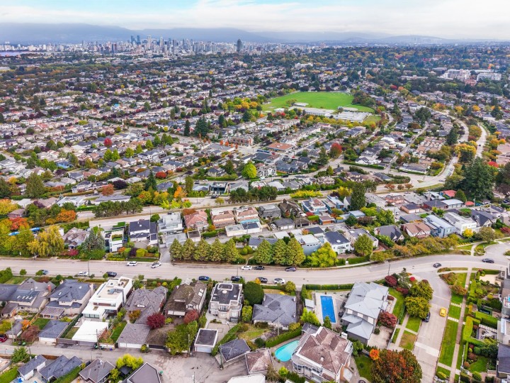 Photo 22 at 4275 Quesnel Drive, MacKenzie Heights, Vancouver West