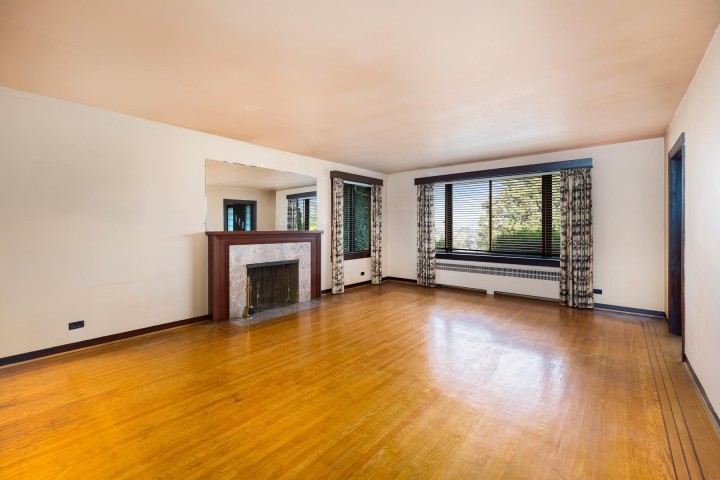 Photo 5 at 4275 Quesnel Drive, MacKenzie Heights, Vancouver West