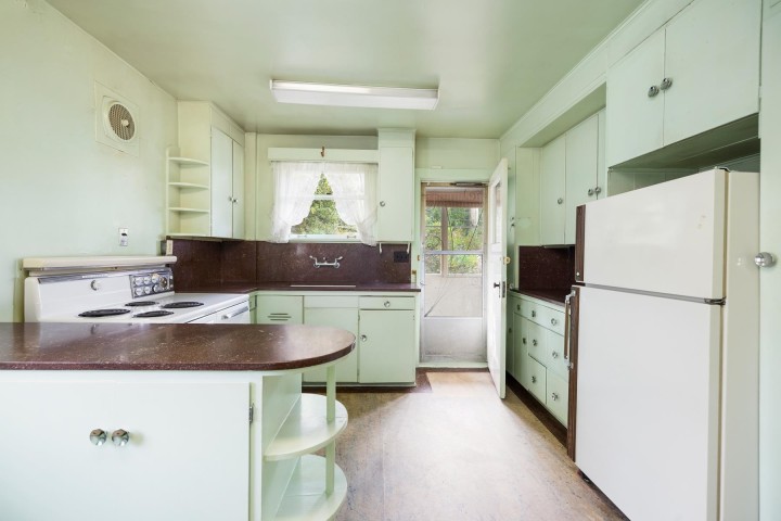 Photo 10 at 4275 Quesnel Drive, MacKenzie Heights, Vancouver West