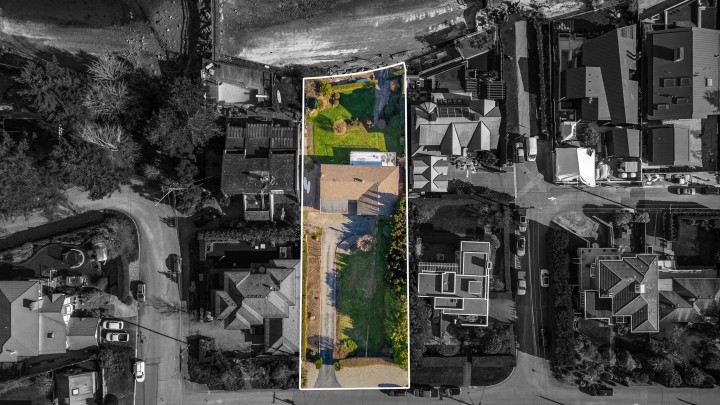 Photo 20 at 450 Beachview Drive, Dollarton, North Vancouver