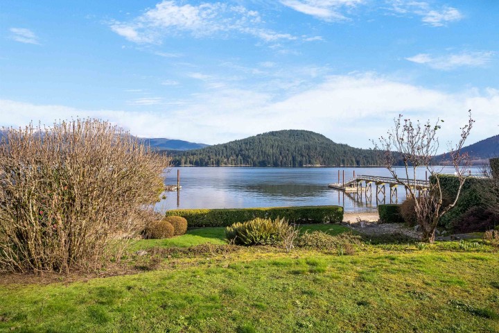 Photo 25 at 450 Beachview Drive, Dollarton, North Vancouver