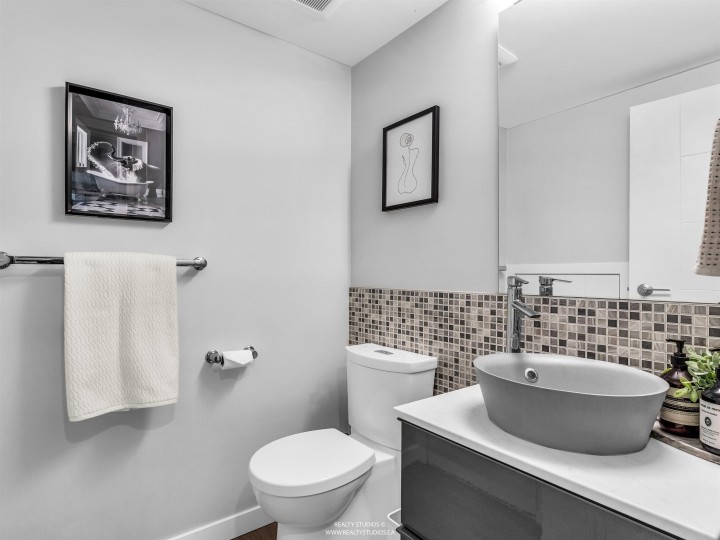 Photo 10 at 224 - 2628 Long Life Place, Fairview VW, Vancouver West