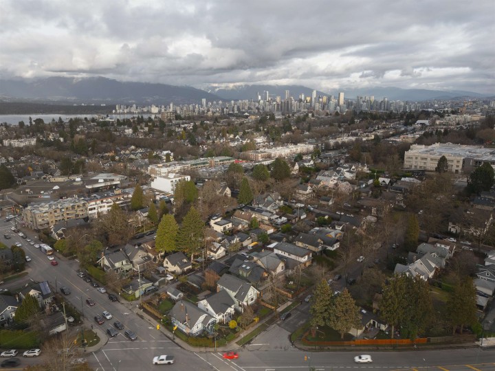 Photo 29 at 1 - 2755 W 11th Avenue, Kitsilano, Vancouver West