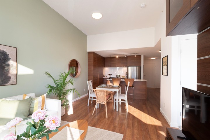 Photo 1 at 507 - 1677 Lloyd Avenue, Pemberton NV, North Vancouver