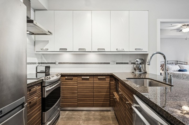 Photo 10 at 302 - 1273 Marine Drive, Norgate, North Vancouver