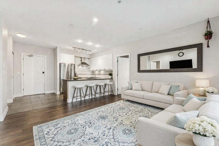 Photo 4 at 302 - 1273 Marine Drive, Norgate, North Vancouver