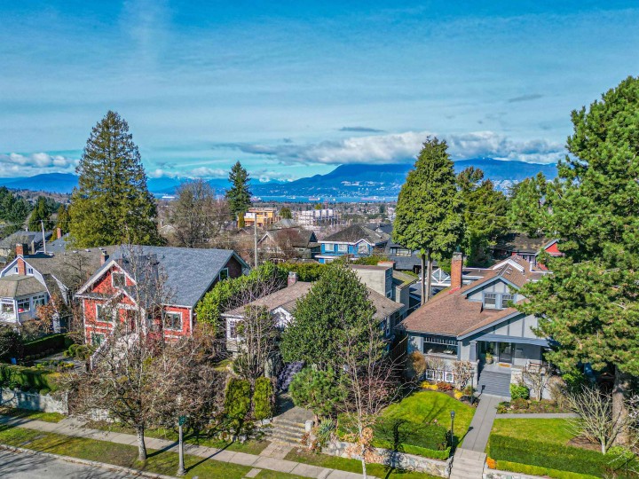 Photo 5 at 1987 W 37th Avenue, Quilchena, Vancouver West