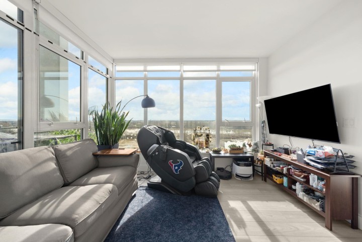 Photo 6 at 1405 - 3581 E Kent Avenue North, South Marine, Vancouver East