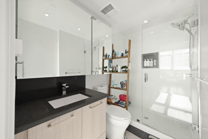 Photo 14 at 1405 - 3581 E Kent Avenue North, South Marine, Vancouver East