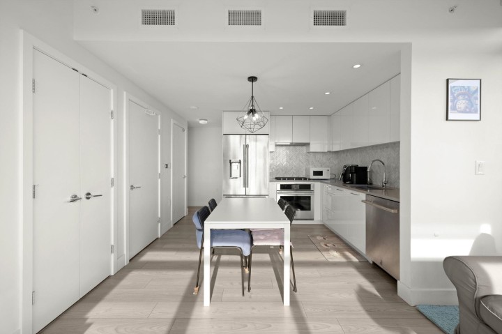 Photo 4 at 1405 - 3581 E Kent Avenue North, South Marine, Vancouver East