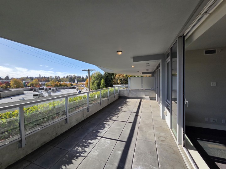 Photo 14 at 100 - 888 Arthur Erickson Place, Park Royal, West Vancouver