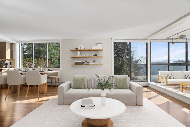 Photo 5 at 203 - 2090 Argyle Avenue, Dundarave, West Vancouver