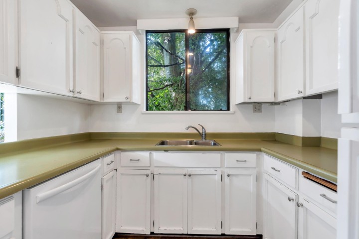 Photo 12 at 201 - 845 Chilco Street, West End VW, Vancouver West