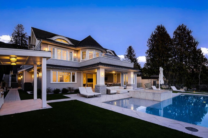 Photo 1 at 2531 Nelson Avenue, Dundarave, West Vancouver
