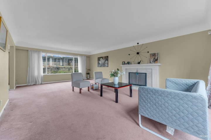 Photo 4 at 4425 Maple Street, Quilchena, Vancouver West