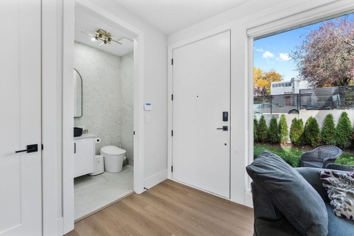 Photo 3 at 1766 E 64th Avenue, Fraserview VE, Vancouver East