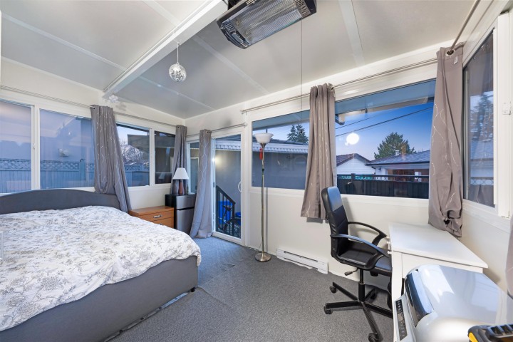 Photo 6 at 7888 Nanaimo Street, Fraserview VE, Vancouver East