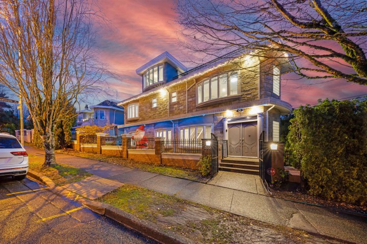 Photo 17 at 7888 Nanaimo Street, Fraserview VE, Vancouver East