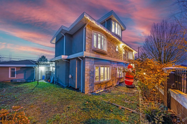Photo 16 at 7888 Nanaimo Street, Fraserview VE, Vancouver East