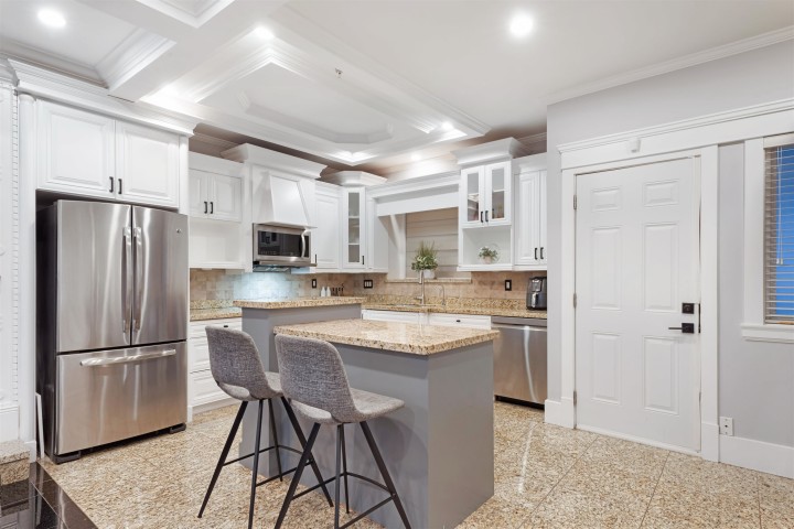 Photo 8 at 7888 Nanaimo Street, Fraserview VE, Vancouver East