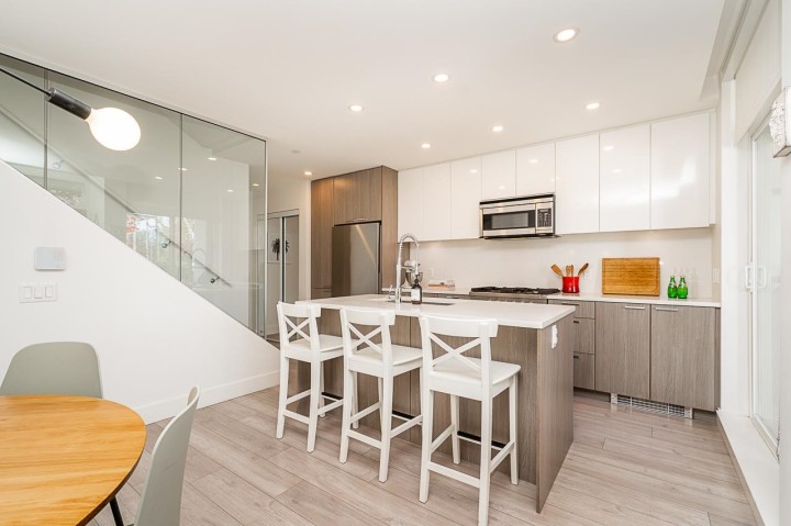 Photo 9 at 3412 St. Catherines Street, Fraser VE, Vancouver East