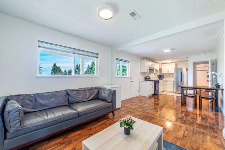 Photo 27 at 520 Ballantree Place, West Vancouver