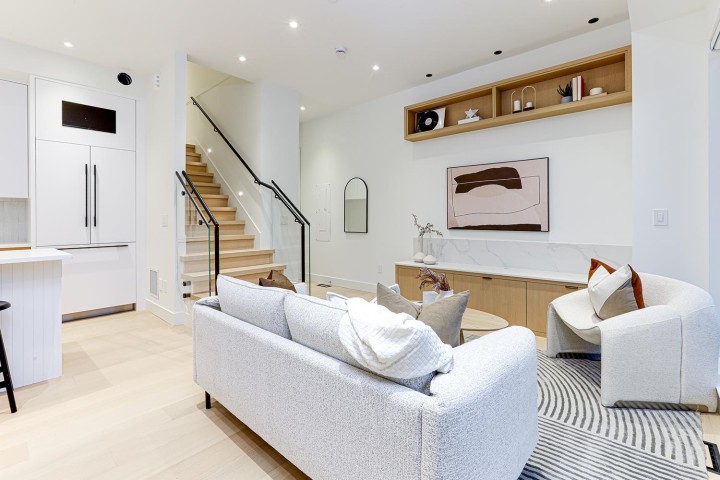 Photo 4 at 2 - 944 E 13 Avenue, Mount Pleasant VE, Vancouver East
