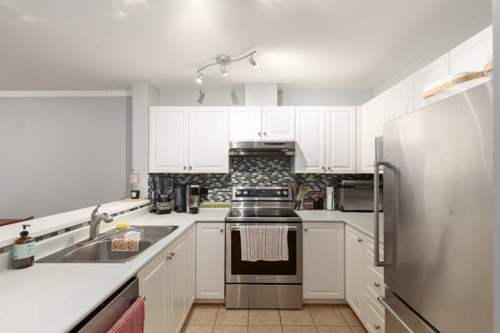 Photo 3 at 107 - 3038 E Kent Avenue South, South Marine, Vancouver East