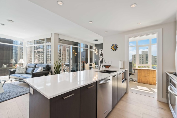 Photo 16 at 1205 - 1372 Seymour Street, Downtown VW, Vancouver West