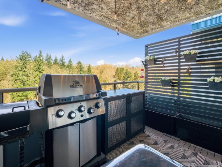 Photo 17 at 1107 - 3061 E Kent Avenue North, South Marine, Vancouver East