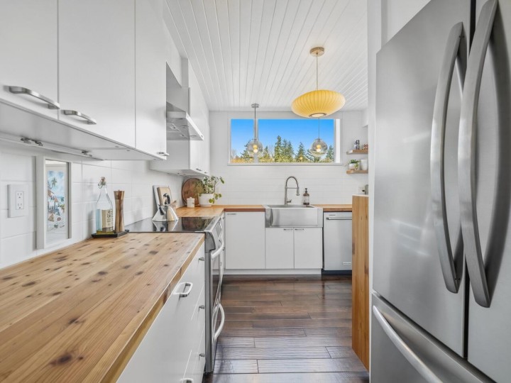 Photo 8 at 1107 - 3061 E Kent Avenue North, South Marine, Vancouver East