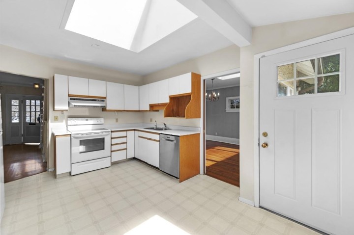 Photo 6 at 4278 W 12th Avenue, Point Grey, Vancouver West