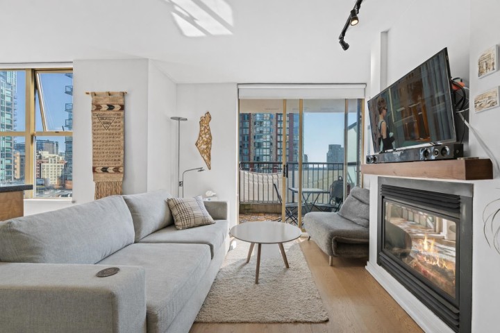 Photo 1 at 1206 - 969 Richards Street, Downtown VW, Vancouver West