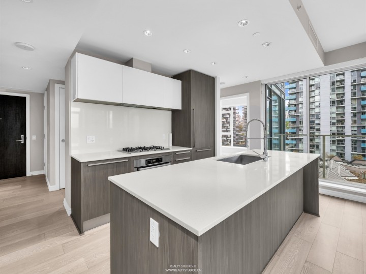 Photo 4 at 905 - 1221 Bidwell Street, West End VW, Vancouver West