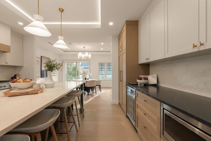 Photo 7 at 2542 Grant Street, Renfrew VE, Vancouver East