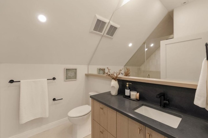 Photo 33 at 2542 Grant Street, Renfrew VE, Vancouver East