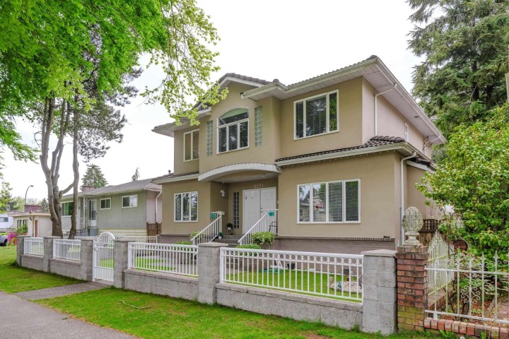 Photo 3 at 6271 Arlington Street, Killarney VE, Vancouver East