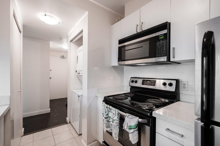 Photo 12 at 1407 - 438 Seymour Street, Downtown VW, Vancouver West