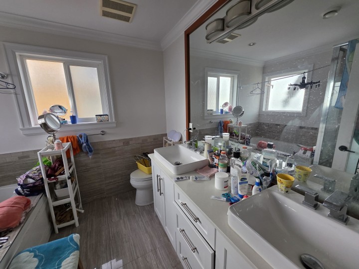 Photo 12 at 1458 E 60th Avenue, Fraserview VE, Vancouver East
