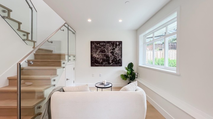Photo 2 at 1155 Keefer Street, Strathcona, Vancouver East