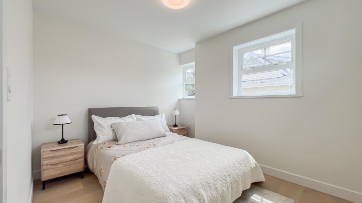 Photo 5 at 1155 Keefer Street, Strathcona, Vancouver East