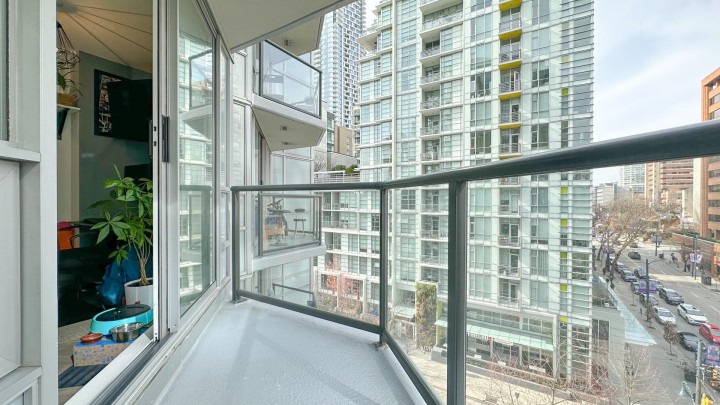 Photo 13 at 703 - 1212 Howe Street, Downtown VW, Vancouver West