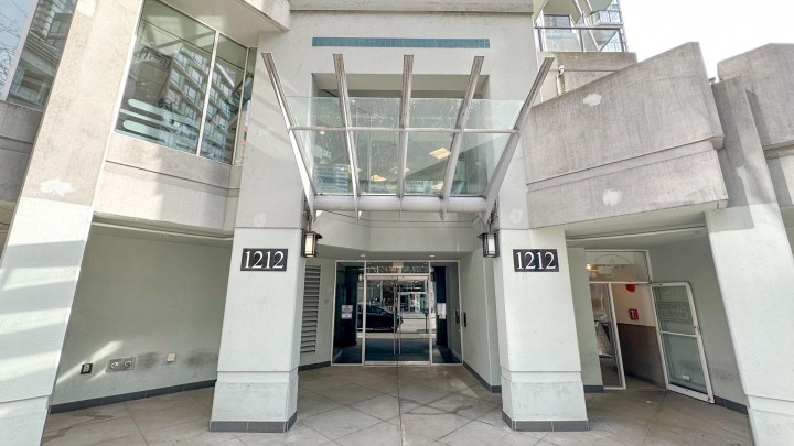 Photo 3 at 703 - 1212 Howe Street, Downtown VW, Vancouver West