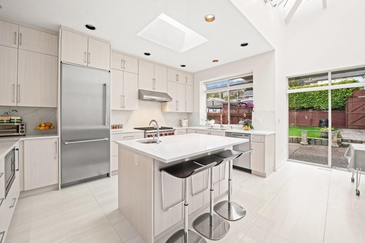 Photo 15 at 2135 Lawson Avenue, Dundarave, West Vancouver
